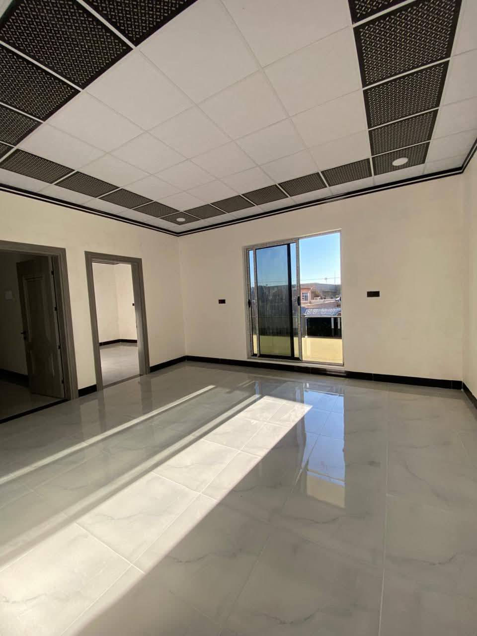 دار للبيع
في حي الميثاق قرب آلسوق
مساحة 100متر جبه 11متر
***********
