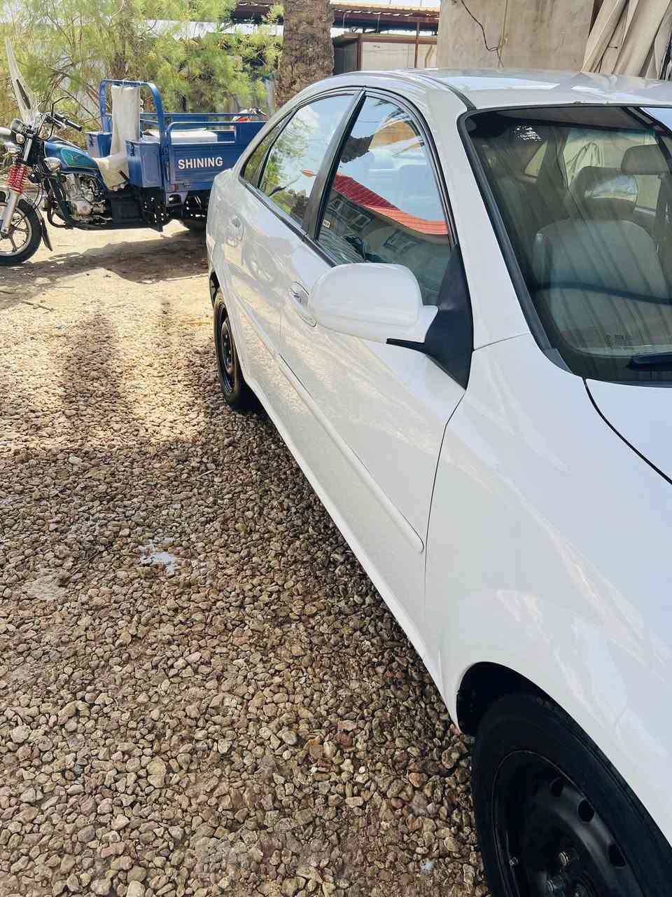 سلام عليكم. أوبترا شركه عامه  موديل ٢٠١٢
رقم بغداد بسمي مداور ثاني يوم 
محرك جديد 
تبريد ❄️ 
السياره احله من الصور 
 مكان السياره نجف 
سعرها ٨٥$ 
***********
