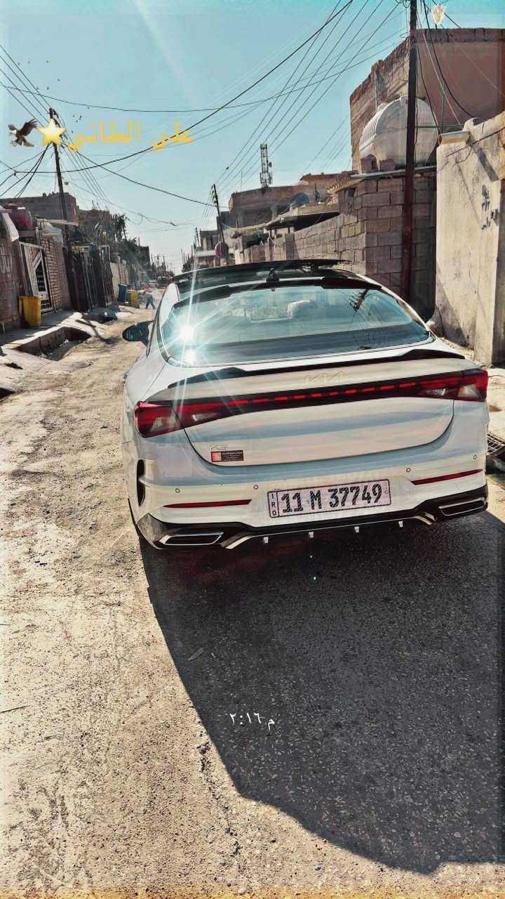 السلام عليكم K5 2023 خليجي 
فول مواصفات 
محرك٢٠٠٠ دوش
بانوراما
بصمه
كشنات جلد 
كشن كهرباء سايق 
حساس أمامي خلفي
شاشه نفكيشن
كامره اصليه
لايت ٣ عدسات 
مري جانبيه قلابه ويه ليك
ويل ١٨
تشغيل عن بعد
جنطه ذكيه
رقم بغداد
مكان سيارة بغداد
سعر ٢١٠ بيه مجال بسيط حك لعمله
للتصال/***********
