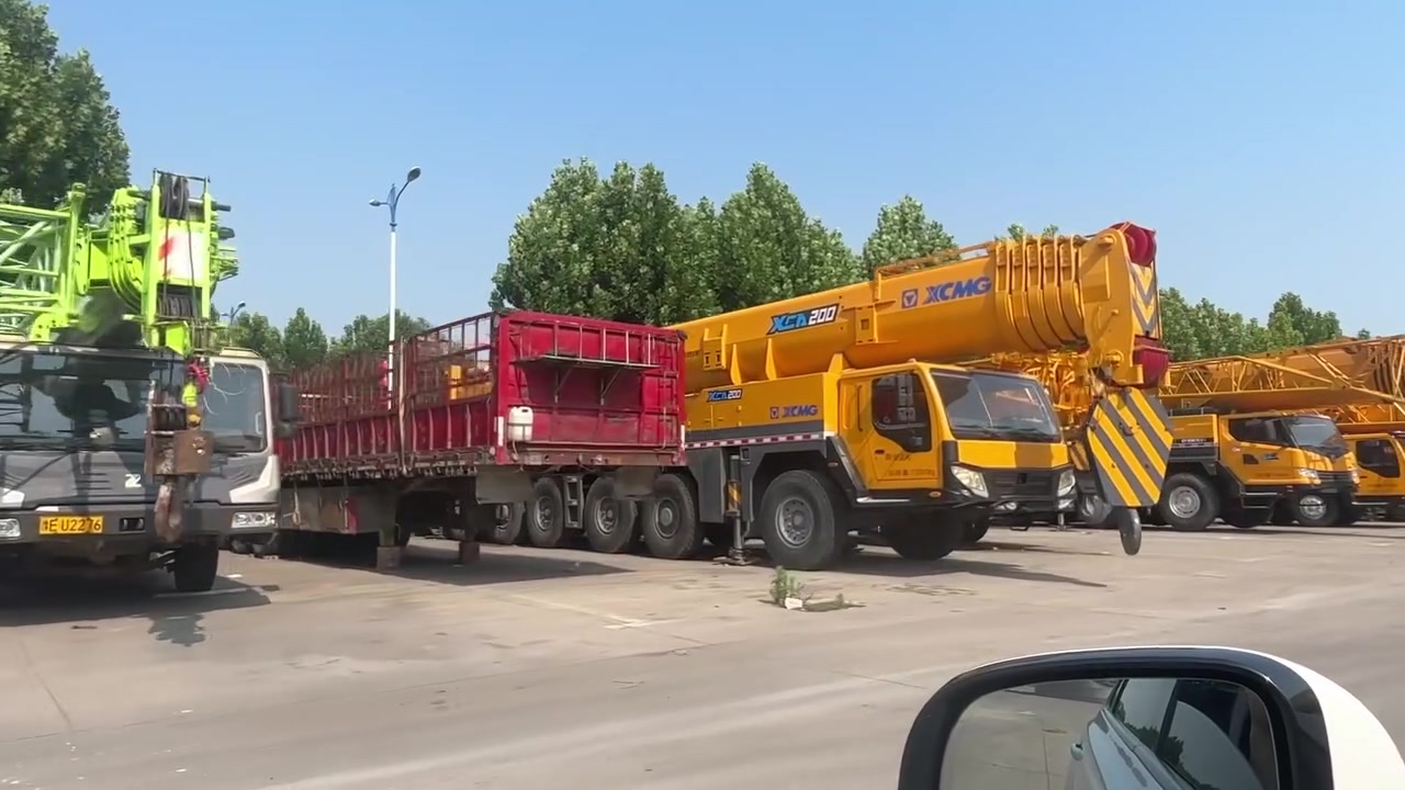 安阳骏朗工程机械贸易有限公司
Hello friends in the global crane industry, our company currently has over 100 cranes ranging from 25-ton mobile truck cranes to 300-ton large all-terrain cranes. We have a team of 20 engineers and a professional mechanical maintenance and repair factory. Our company has been deeply involved in the overseas export of construction machinery for many years, with mature export channels, a professional operation team, and a complete foreign trade service system. We export second-hand cranes to countries around the world all year round. Our products are reliable in quality, stable in supply, and our strength is trustworthy!
We are based on original source inventory, directly supply the overseas market, operate with integrity, and deliver globally. We sincerely welcome business partners from all over the world to consult and purchase, and achieve win-win cooperation! 
Contact number: +86 13526170326,
WhatsApp: +86 13526170326, 
Email: yq451819797@gmail.com 
#Construction Machinery Export #Crane Foreign Trade #Honest and Reliable Merchant #Chinese Source Equipment #ChineseMachinery #CraneSupplier #HonestBusiness #GlobalMachineryExport#XCMG 

#sany#

“Hello 全球吊装行业的朋友们，我公司现有从25吨流动是汽车起重机。到300吨大型全路面起重机100多辆。拥有20人的工程师队伍，专业机械维修保养工厂。我们公司深耕工程机械海外出口行业多年，拥有成熟的出口渠道、专业的运营团队和完善的外贸服务体系。常年面向全球各国出口二手吊车，品质靠谱、货源稳定、实力值得信赖！
 我们立足源头现货，直供海外市场，诚信经营、全球发货，竭诚欢迎全球各地客商朋友前来咨询选购、合作共赢！
联系电话：+86 13526170326 
Whatsapp:+86 13526170326 邮箱：yq451819797@gmail.com#
#工程机械出口 #吊车外贸 #诚信靠谱商家 #中国源头设备
#ChineseMachinery #CraneSupplier #HonestBusiness #GlobalMachineryExport#XCMG#SANY#ZOOMLION


**إذا كنت صاحب هذا الإعلان وتريد حذفه لأي سبب، رجاءا أرسل رسالة إلى الدعم الفني**