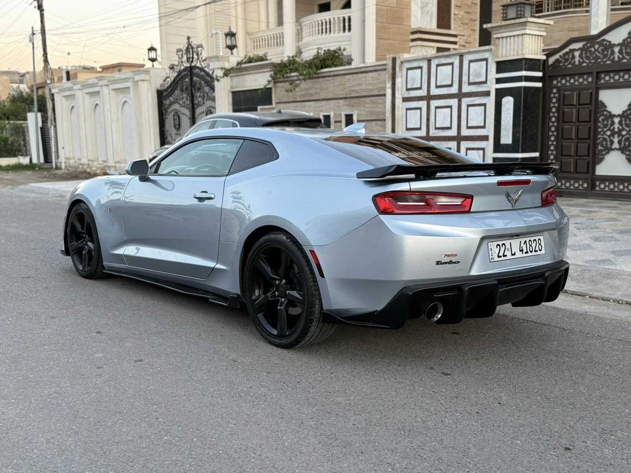 السلام عليكم
كمارو 2017 وارد امريكي حادثها فقط جاملغ امامي بدون دواخل بدون ايرباك ومنزل صور الحادث
محرك 4 سلندر تيربو ماشيه 81 ميل سياره جاهزه
العنوان بغداد السيديه
السعر 105$
للاستفسار ***********
