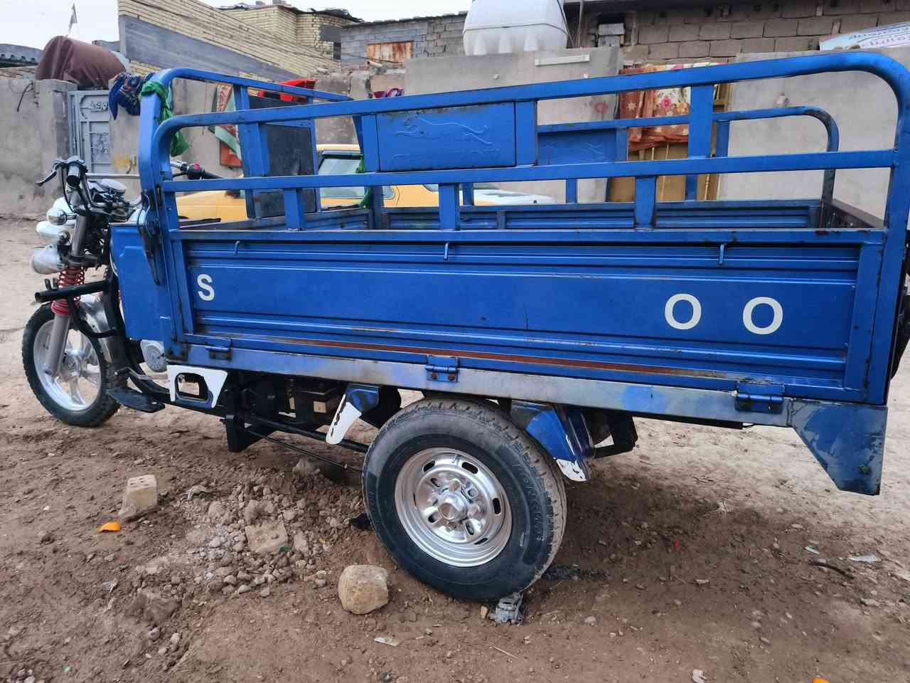 اسلام عليكم شباب ستوته صقر مديل ١٨ بلاديه مكينه بلاديه أوراق كامله وصولي تواير جوبلس كير بوكس جديد ضفيره جديده  كهربائيات كلها شغاله وجدد سلف هندر  بغداد المعامل ***********  لمو شراي لا يكسر بحلال لعالم
