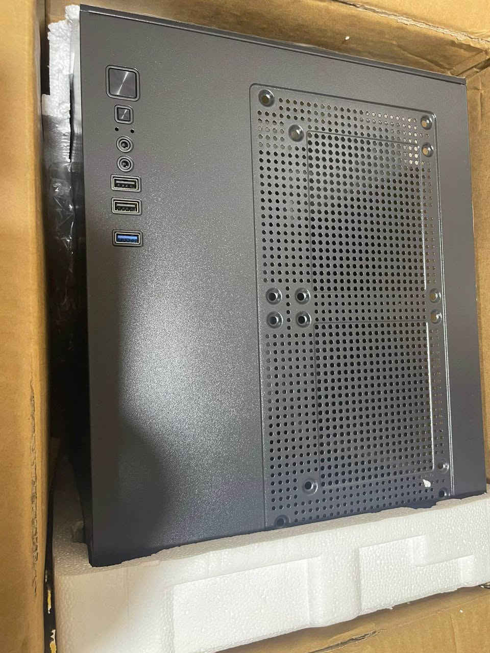 كيس حاسبه جديد من herder ممستعمل نهائيا
السعر ٧٠ الف بغداد, العراق


**إذا كنت صاحب هذا الإعلان وتريد حذفه لأي سبب، رجاءا أرسل رسالة إلى الدعم الفني**