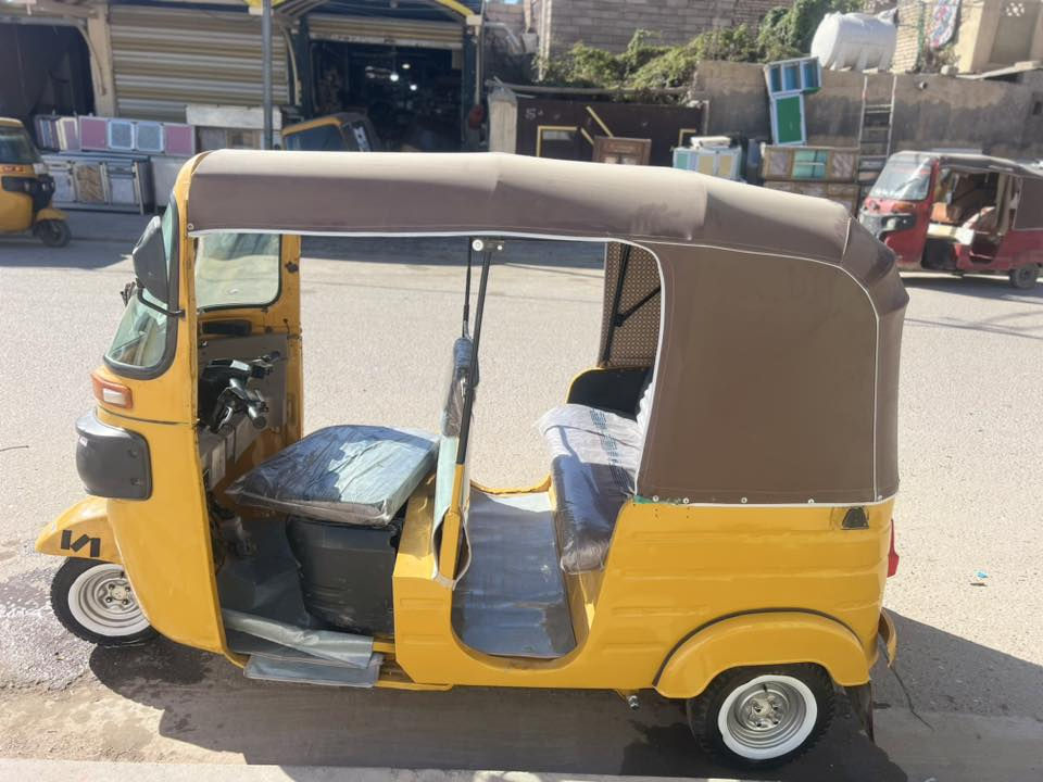 تكتك مودل 19شهر 11 رقم وسنويه نكليزي 
بابل 
تحول ثانيوم  تكتك حلوه
مكان طويريج
***********
