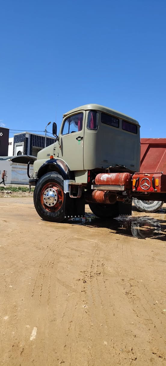 سيارة للبيع قجمه 80 بلاديه شركه مكينه وگير ستندر شاصي خام مكفولة كفالة عامه مكلف بنشر ارقام صاحب سياره
***********
***********
