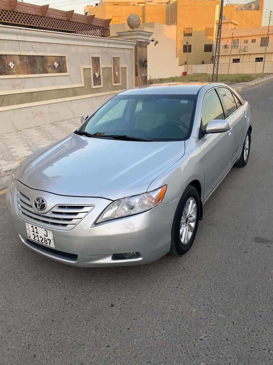 السلام عليكم 
كامري للبيع موديل 2009 وارد امريكي ليبل واحد رقم بغداد الجديد تحويل مباشر 
كير ومحرك جديد انطيك بيهم كفالة
عداد المشي 160
صدر سيارة جديد 
تبريد ماشاء الله ثلج معروف تبريد الكامري
غرفة السيارة جدآ نظيفه 
تحكمات ستيرن كامرة خلفية 
وبقية المواصفات معروف بالأمريكي 
ملاحظة حادث امريكا جاملغ خلفي بدون اي داخل تاخذ سونار اي شي عكس كلامي اني ادفع فلوس السونار 
بختصار بيه اربع قطع صبغ فقط اثر جراد معروف هاي الا لوان بالجراد
السعر 98$ وبيه مجال جدا جدا بسيط 
العنوان مدينة الفلوجة 
للاستفسار 
***********
***********
