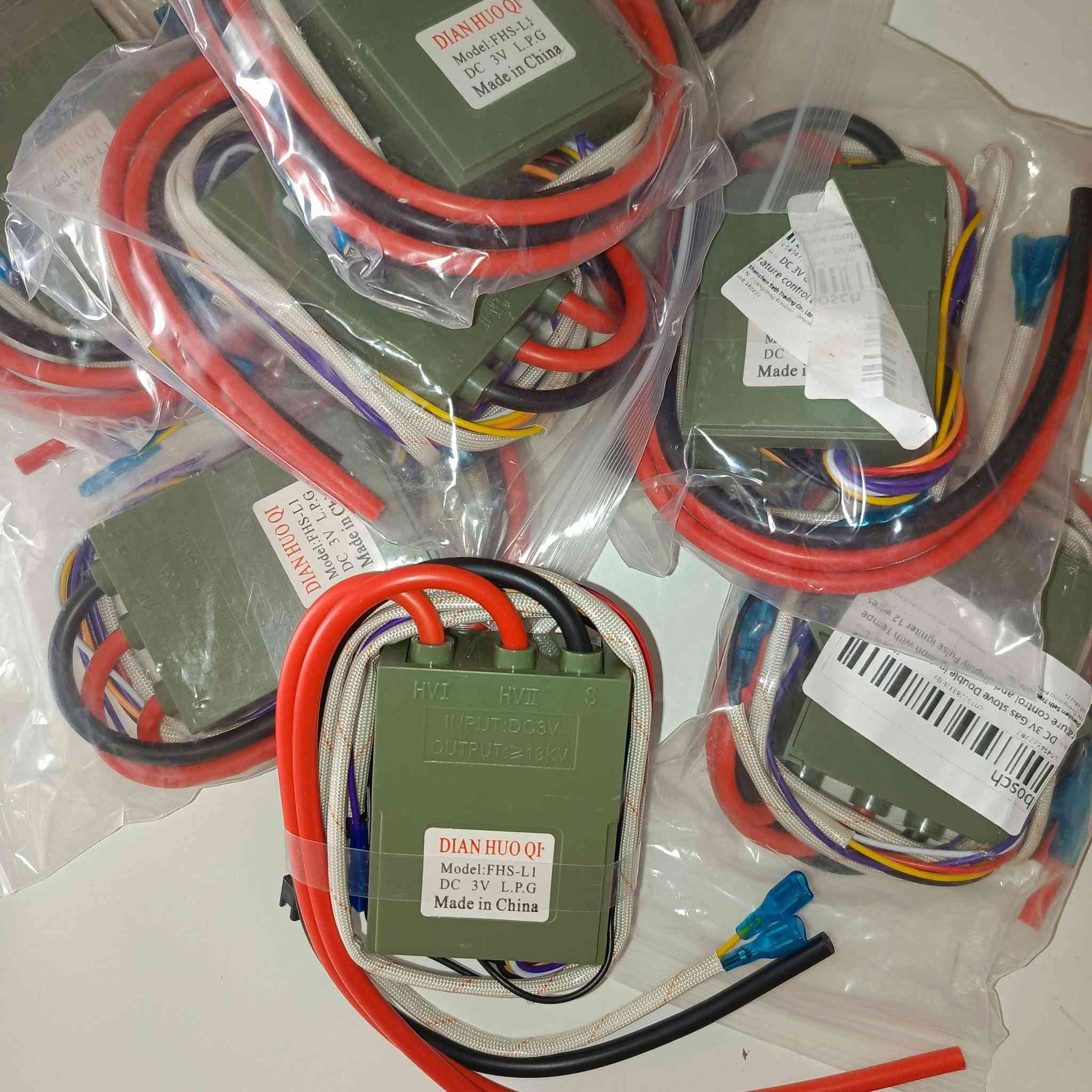 متوفر مشعل نبضي (Pulse Igniter) يعمل بجهد 3 فولت تيار مستمر (DC 3V) لغز الغاز المسال (L.P.G).يحمل الطراز FHS-L1 ومصنوع في الصين.يستخدم كوحدة تحكم في إشعال سخانات المياه التي تعمل بالغاز.متوافق مع بعض طرازات سخانات Junkers و Neckar و Rinnai.
سعر المفرد 6
سعر الجملة 5
يوجد توصيل الى جميع محافظات العراق
@أبرز المعجبين


**إذا كنت صاحب هذا الإعلان وتريد حذفه لأي سبب، رجاءا أرسل رسالة إلى الدعم الفني**