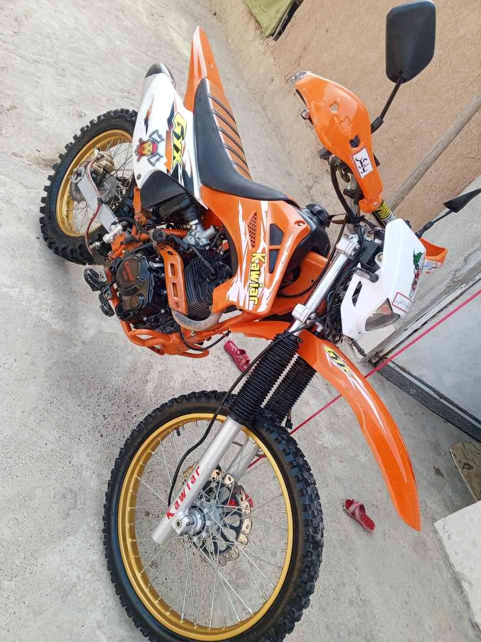 كاويار للبيع وموراوس موديل 25 محرك 200cc جاهز للطيران السعر 950 خابر ودلل ***********
