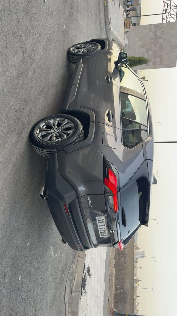 🔴تويوتا/ راف فور LE
‏Toyota RAV4 LE 2024

رقم بغداد تحويل ثاني يوم 

موديل 2024

ماشية 15000 الف  مايل 

حجم المحرك 4 سلندر 2500cc

المواصفات :

شاشة جبيره

فور ويل 

لايتات فول زنون 

بك لايت خلفي لاد 

تحديد مسار 

رادار أمامي

رادار خلفي(التحذير من الاصطدام)

تحكم وضعيات القيادة Drive Modes 

ابل كار بلي واي فاي  بدون وياير

اوتو ستارت (Auto start)

اوتو ستوب(Auto Stop)

هاند بريك بصمة

اوتو هولد(Auto Hold)

تحكم وضعيات القيادة,ECO,NORMAL,SPORT SNOW , MUD&SAND 

مانع انزلاق+ABS

كاميرا خلفية 

تحكمات استيرن 

ضررها بيبان ثنين و جاملغ امامي مبدلات ومصبوغات

للاستفسار : ***********

