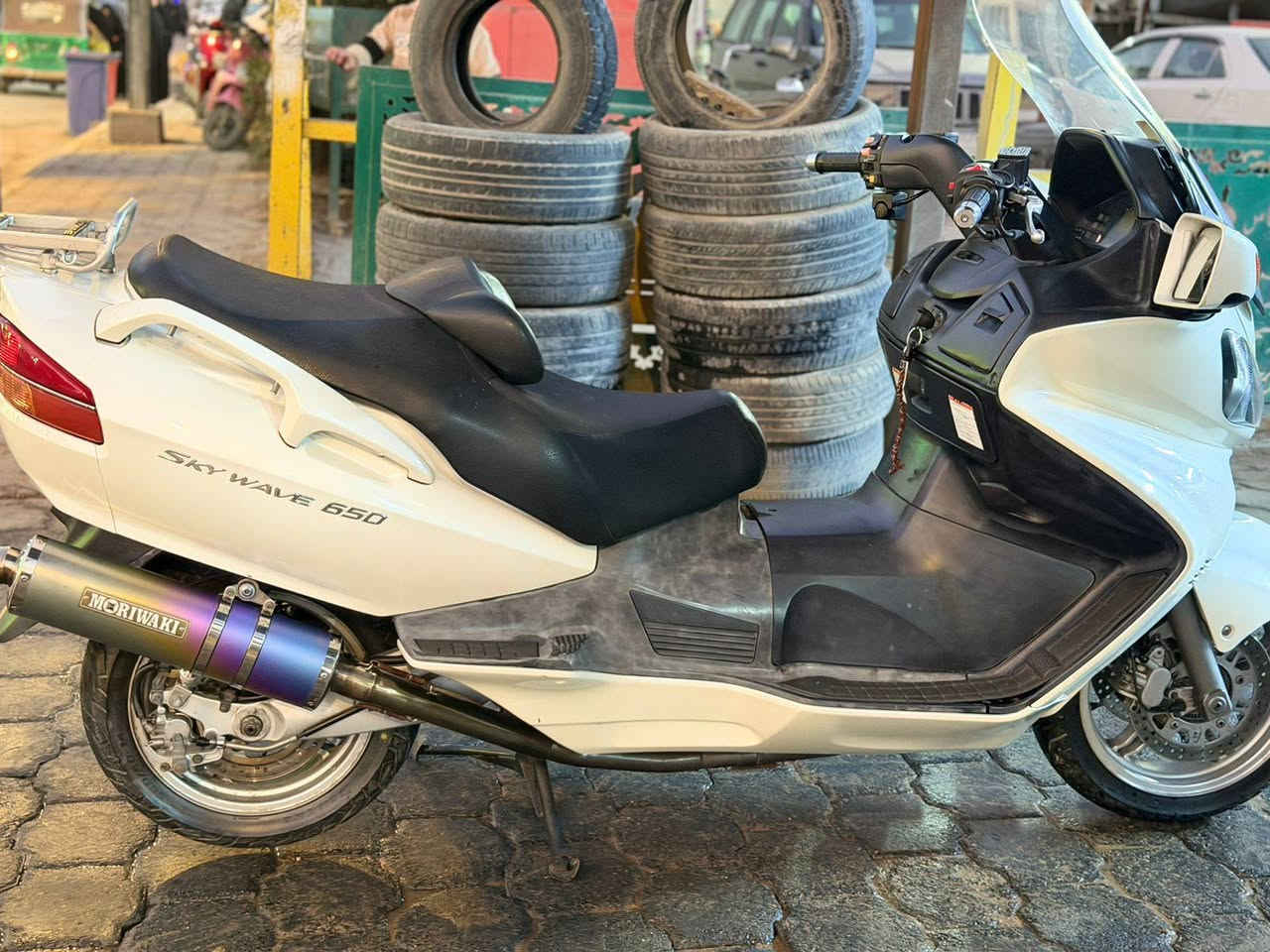 السلام عليكم سكاي ويف650
الدراجه فول مكفوله كفاله عامه باقي التفاصيل اتصال ***********
