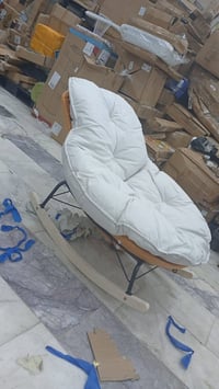 كرسي هزاز • أثاث