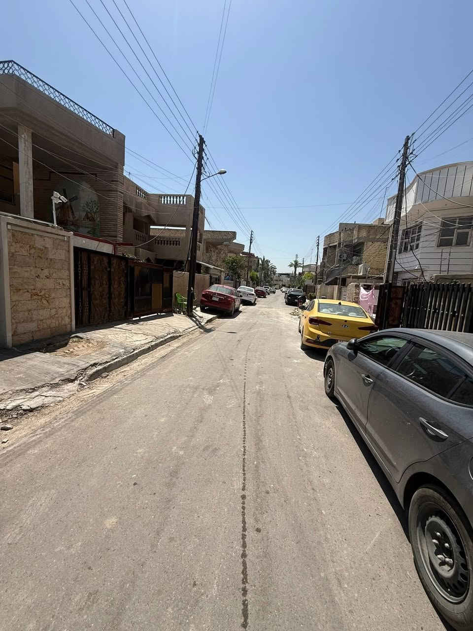 السلام عليكم مشتمل للبيع 90 متر مربع طائي خلف مطعم كوبركر  سعر مناسب لاستفسار مكتب النسيم للعقار ***********   *********** نستقبل جميع العروض
