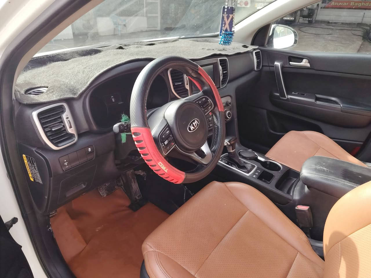 سلام عليكم
سبورتاج 2017 للبيع وارد أمريكي
مواصفاتها EX
***********
