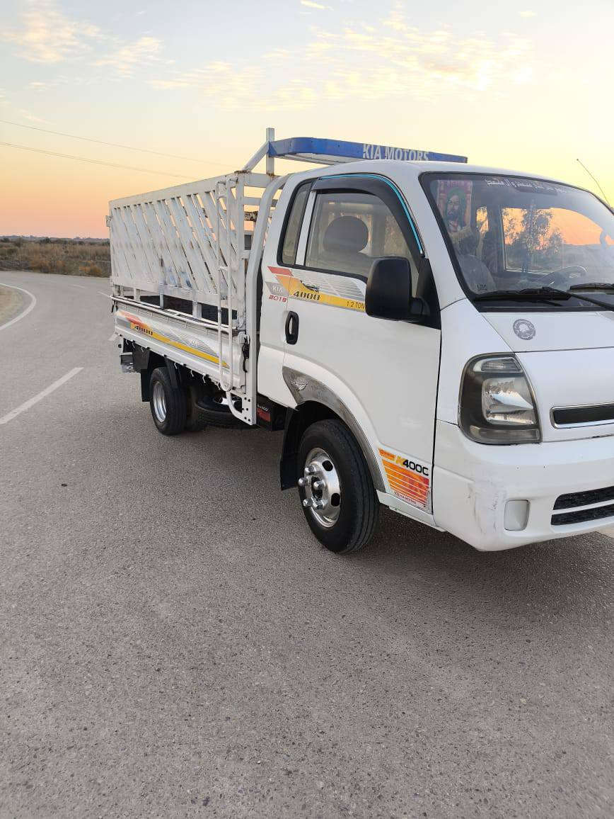 كيا. فحل مفتوح  للبيع
موديل2014
السعر 115
رقم واسط مشروع وطني سنويه مجدده 2027
سيارة كفالة عامة من التبديل والصبغ 
مكينة مكفولة لا تنقيص ولا تبخير 
سيارة جاهزة للشغل تخم تايرات جدد 
رقم واسط   مشروع وطني سنوية جديدة لل2027
تبريد ثلج تدفه
تواير محورات 14
مكاني ناصريه قضاء الاصلاح
مكان السيارة ناصرية للاستفسار اكثر الاتصال
‪***********‬‏
