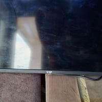 شاشتين وحده 42اوثانيه 50يشغلن نت السعر300 الرقم 07722608394