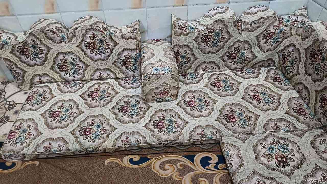 ديوان 6 دواشك نظيف السعر 450


**إذا كنت صاحب هذا الإعلان وتريد حذفه لأي سبب، رجاءا أرسل رسالة إلى الدعم الفني**