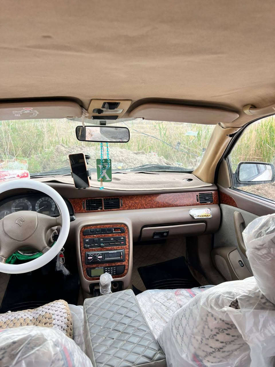 سلام عليكم سمند لبيع موديل 2010 سياره خير من الله تبريد منضومه جديده حداديه جديد تخم تاير ابو لخطه بيه بنيد مبدل ول باقي مكفول سعر 40 وبيه مجال ***********
