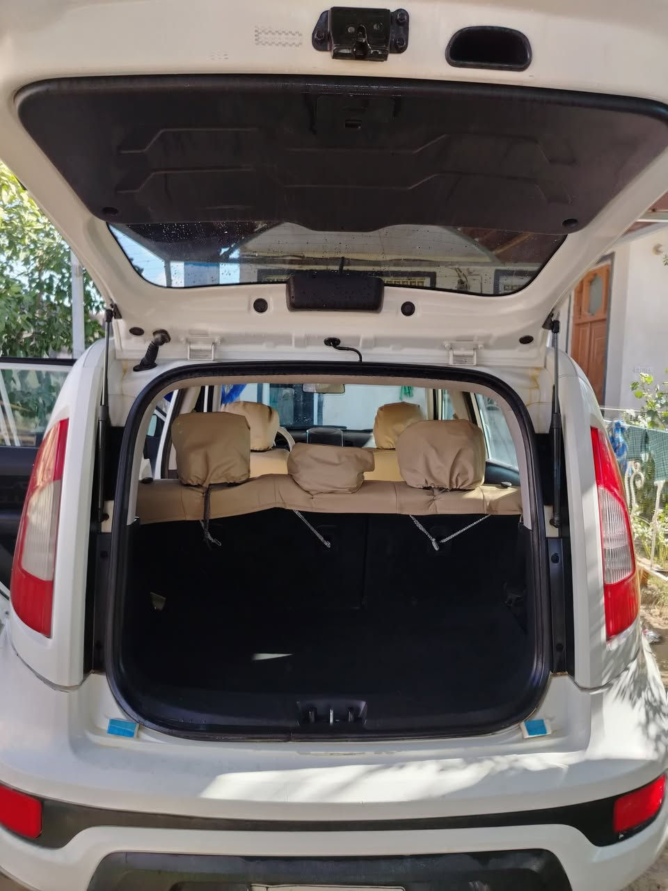 السلام عليكم للبيع صول موديل ٢٠١٣ وارد امريكي كير محرك 2000 دوش تبريد حداديه نظيفه دو اخل حلوة ونظيفه كاعيه مغلفة جلد ضربته جاملغ وقسم من البنيد بدون اي دواخل ولا ارباك سيارة حلوة ونظيفه رقم بابل السعر ١٠٥ ورقه وبيهه مجال قليل مكان السيارة قرب سيطرة الآثار للاستفسار أكثر اتصل على الرقم *********** ابو زيد
