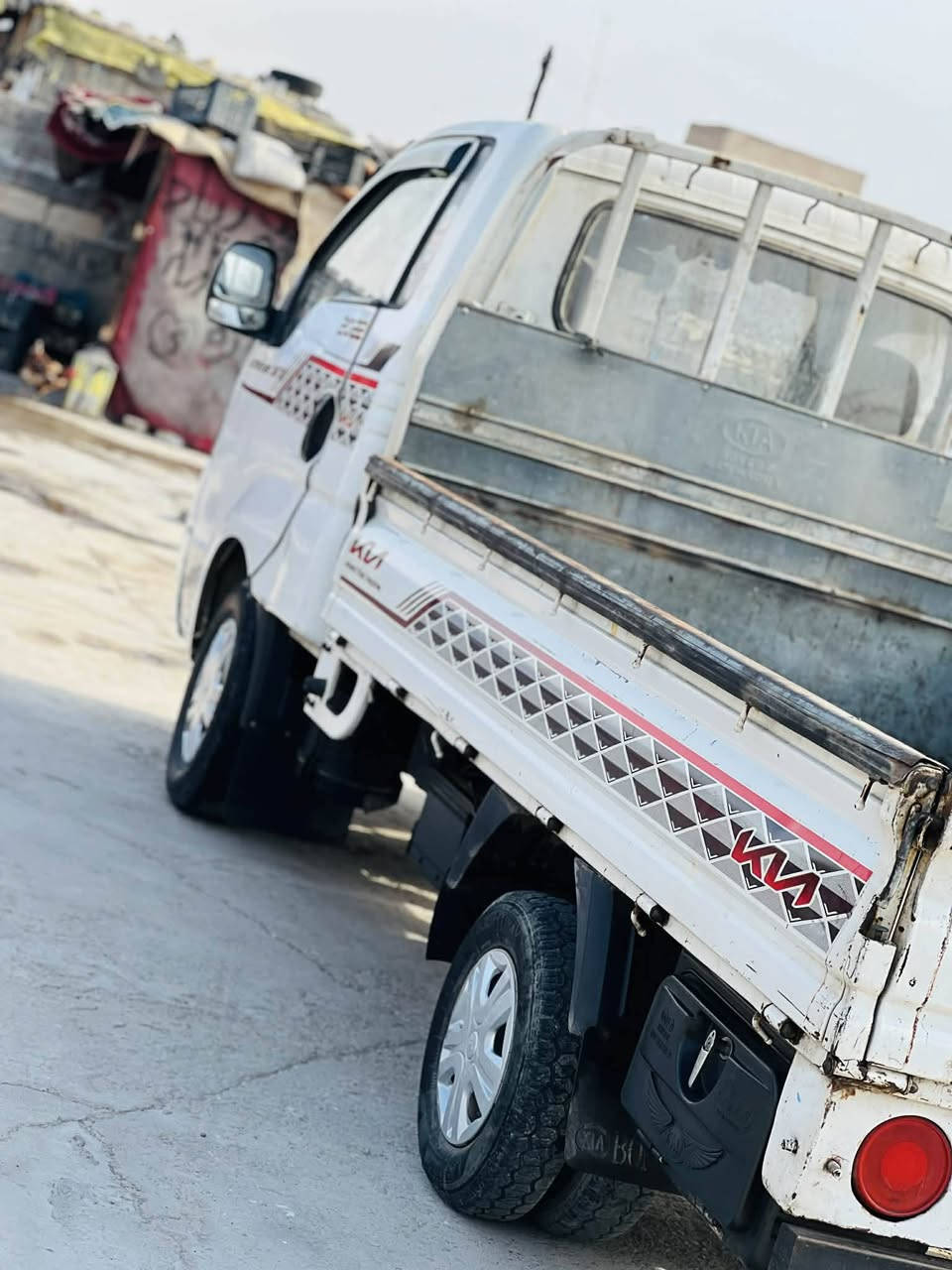 سلام عليكم سياره موديل 2016
رقم واسط مشروع وطني باسمي مكان بغداد السعر 105. وبيه مجال ***********
