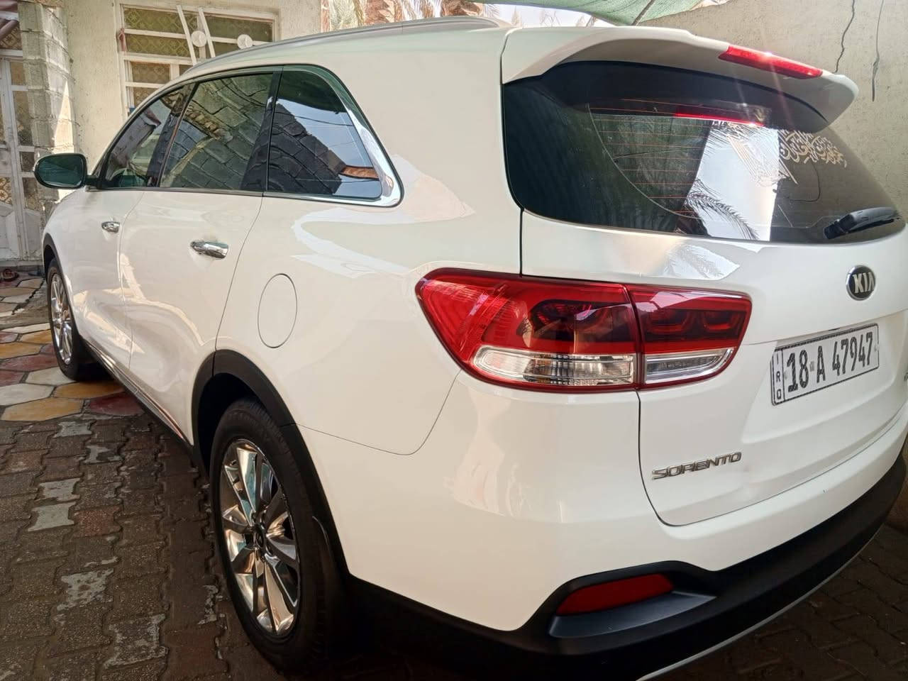 السلام عليكم ورحمة الله وبركاته
كيا سورنتو موديل 2018 خليجي كفالة عامة  السيارة  جديدة جداً جداً السيارة فول مواصفات عدا البنرامة  كفاله عامة 
السيارة جديدة جداً من حدادية 
السيارة رقم بابل بأسمي حصراً 
السيارة مالت بيت ومامتعوبة نظيفة جداً الحمدلله 
  ماشيةkm 85 وقابل للزيادة
مواصفات السيارة 
بصمات ابواب 
بصمة تشغيل عدد 2
بصمة باب الصندوق 
صندوق كهرباء مع شفط
اشاير بل مري 
المري شفط
كامرا خليفية دوارة 
ويل كروم 19
نظام ترحيب  
زركات لايت
لدي امامي
لد خلفي 
كشافات ضباب امامي 
كشافات ضبابي خلفي
حجم المكينة 6 سلندر المرغوبة
بردات تضليل خلفية بلادية 
كشنات جلد بلاديه
كشنات 1كهربائي
مخارج اواكس يو اس بي
عدد المقاعد 7 راكب 
حساس امامي 
حساس خلفي 
مساعد ركن السيار
ستيرن كهرباء 
تحكم ستيرن  جهتين
نظام ايكو 
نظام سبورت 
نظام نورمال 
تبريد 3 قطع  ثلج الحمدلله 
بعد بيها هواي مواصفات 
مكان السيارة كربلاء المقدسه
رقم الهاتف ***********
السعر 245 بيها مجال حك الجية ورجاءاً لحد يكسر بسعرها السيارة مالت بيت ومامتعوبة  واسف على الاطالة 
الله يرزق الي ياخذها

