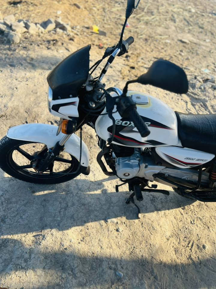 ‏سلام عليكم بوكسر للبيع موديل 20 مجففة مرة واحدة كهربائيات كلها شغالة رقم سنوية مكاني البصرة القرني الثغر ***********
