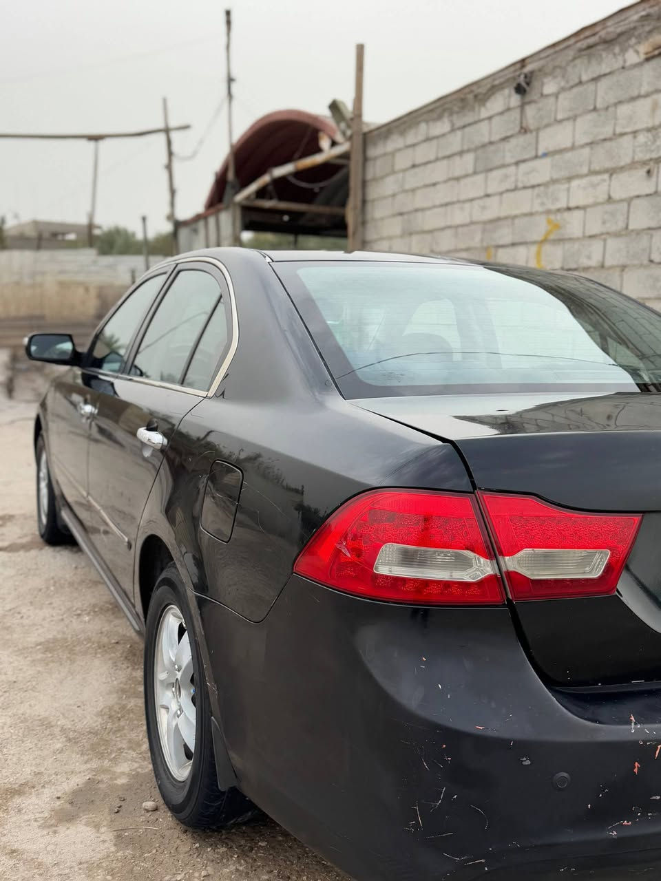 اوبتما موديل 2009
السياره جاهزه مكينه كير حداديه تايرات خير من الله
تبريد شغال 
السياره بيه رش صبغ جهت العبري 
مكان السياره نجف مشخاب السعر 85وبيه مجال قليل 
الاستفسار ***********
