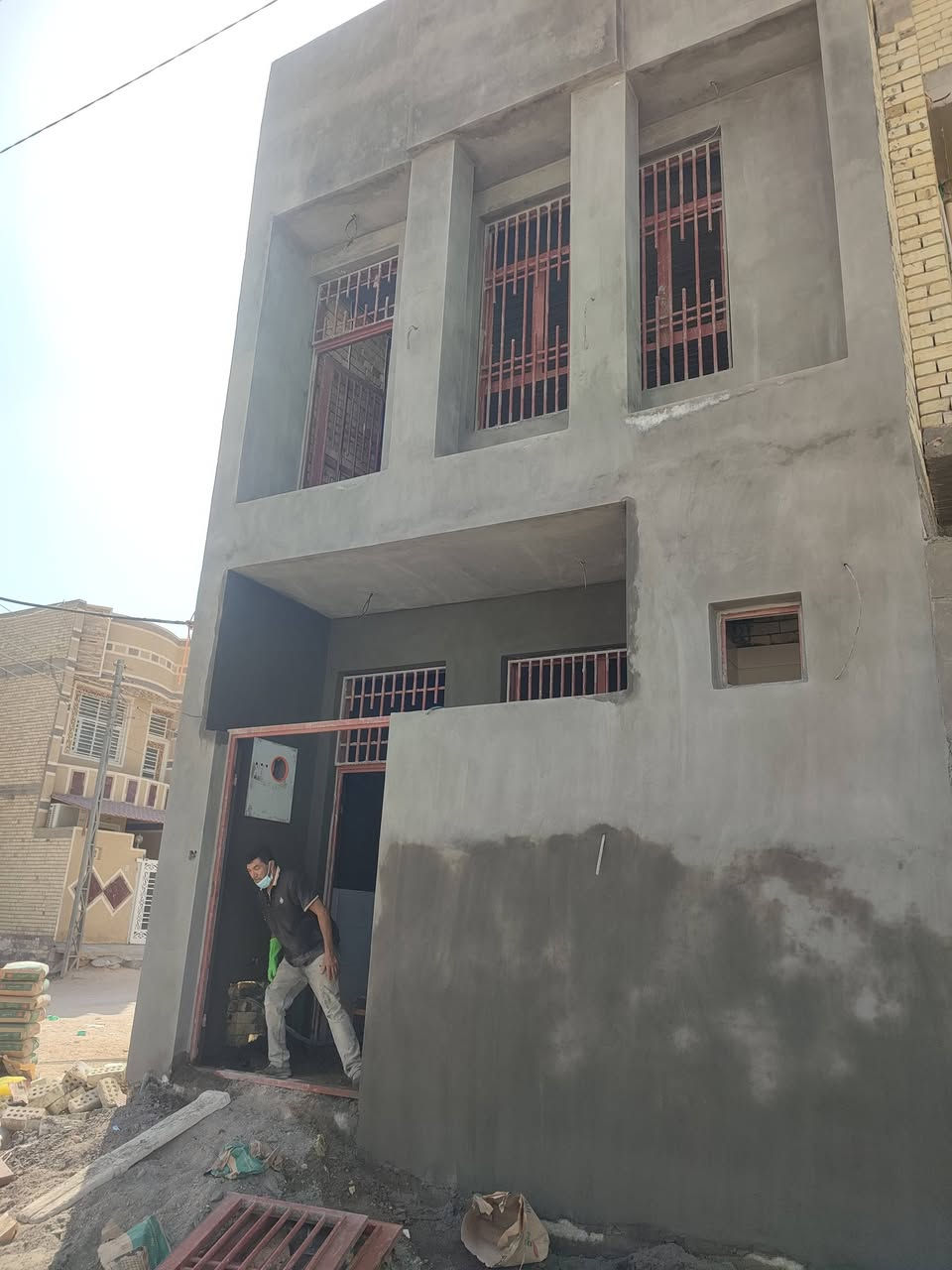 لباخ     سلام عليكم لط وجص وبورك لمتر بخمسه ونص 5.5 سمنت جراره بخمسه هوه ونثار 5 
*********** شغل كربلاء وتصعيد لمواد وراي لطابق لثاني
