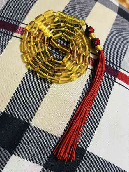 گلهً گهـرب وذمه سبحه كهرب عطش 24 غرام كصه كبسولي 51 حبه كركوشه كويتي سعر الغرام 3500 عراقي 
عقد وسوار جبني 25 
عقد وسوار عسلي 20 الف
مكاني حي اور صباح الخياط ماعدي توصيل 
***********
