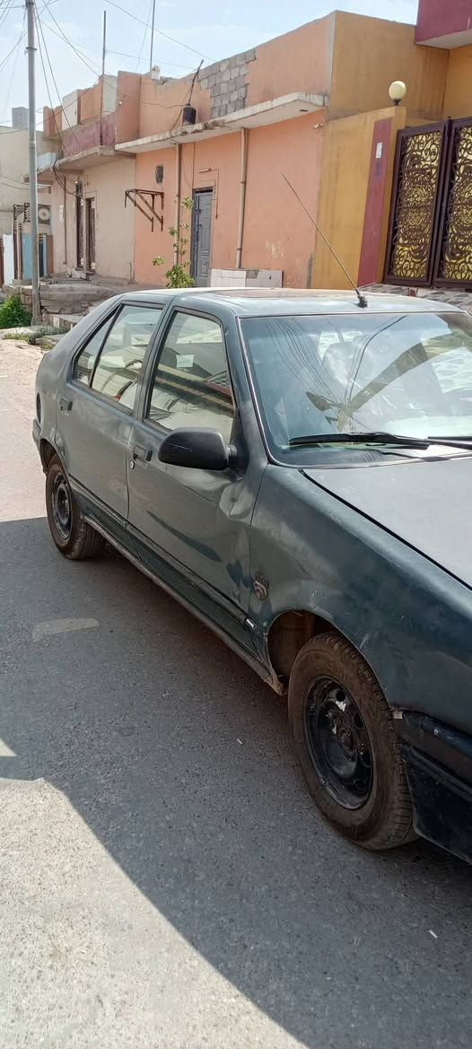 رينو 19موديل92اللي عنده سيارة مراوس يراسلني.. ***********.. ***********
