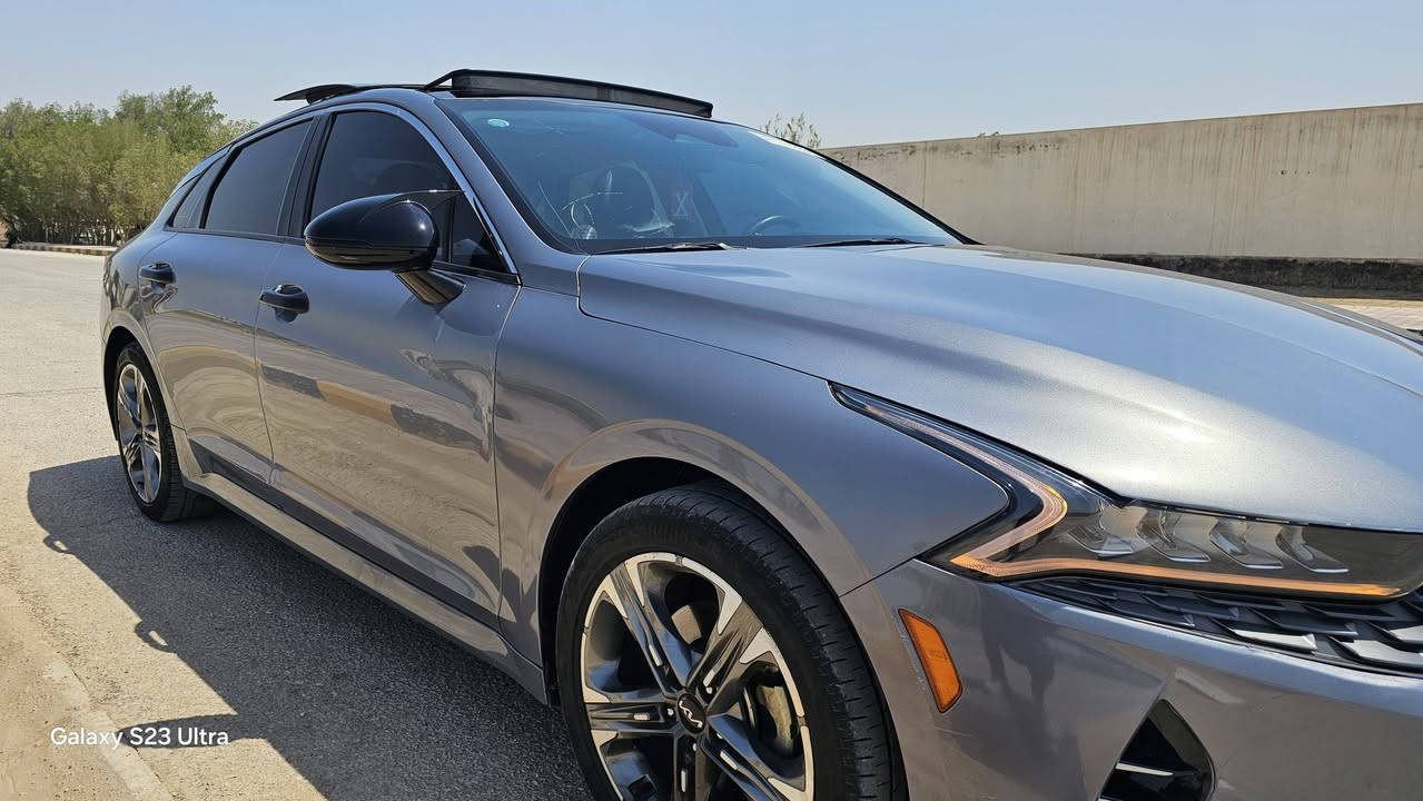 K5 موديل 2023
السيارة فول مواصفات 
بانوراما
بصمات تشغيل وابواب
كشنات جلد تدفئة وتبريد
قطعتين تبريد
داخل مطعم صاج
وهواي مواصفات معروفة ال EX اعله من الجي تي لاين 
ماشية 27
بدون رقم تترقم جميع المحافظات 
سعرها 175 وبي مجال
***********
