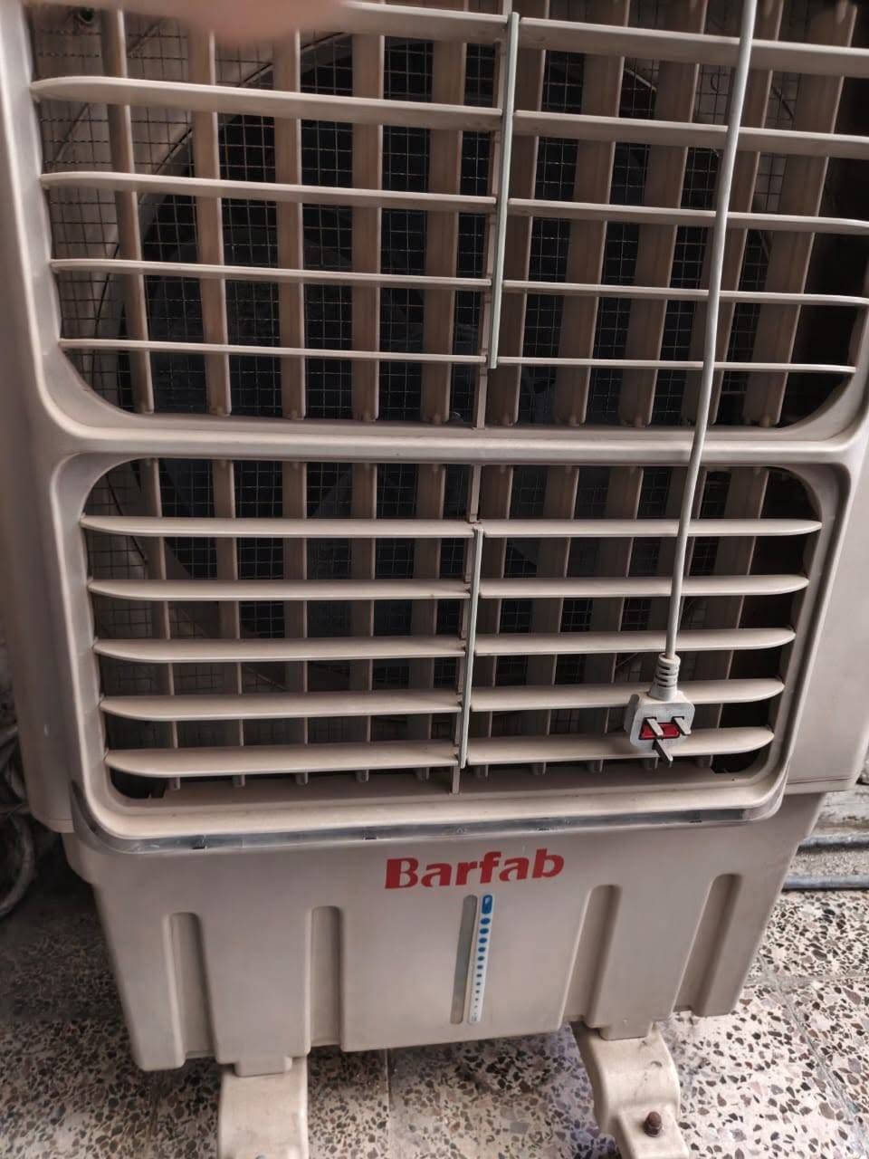 مبرده  برفاب الايرانيه باب اول نضيفه كلش وتشتغل وبيها نشره ضوئيه واستعمالها قليل للبيع ب 180 بياع شرطه الخامسه


**إذا كنت صاحب هذا الإعلان وتريد حذفه لأي سبب، رجاءا أرسل رسالة إلى الدعم الفني**