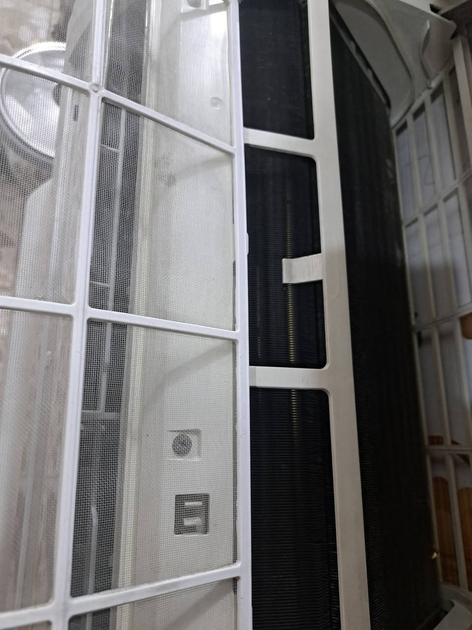 السلام عليكم سبلت توست شغال وكامل كلش نضيف سعر ٤٥٠ الف مكاني مدينه الصدر ***********
