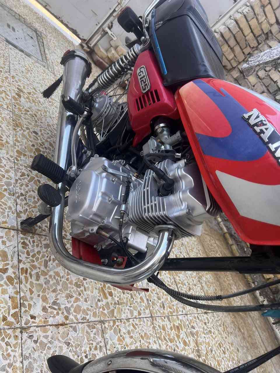 دراجه نامه سكنر دراجه نضيفه وجاهزه من كلشي اوراق 6 مال شلامجه مكينه خير من الله وكهربائيات كلها شغاله خاص مفتوح وهذا رقمي ***********
