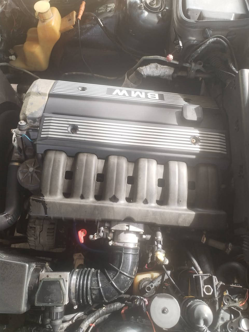 من رخصت الادمن للبيع BMW /525موديل 1992 مكينه گير اكسل حداديه اماميه خلفيه الكل مكفول الغرفه جلد اسود تخم تاير كهربايات كامله مكان السياره مسيان السعر 54 وبيهه مجال ما متواجد عله الفيس  الاستفسار  الرقم ***********
***********
