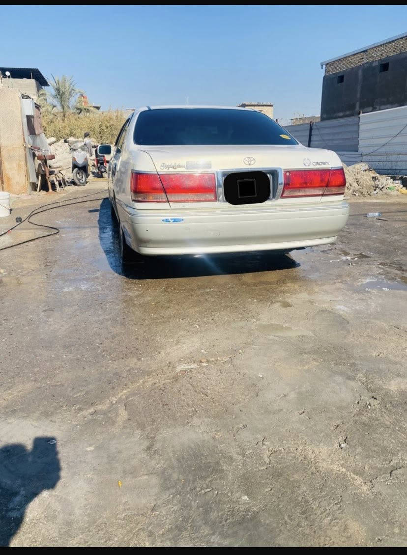 السلام عليكم
جنون أدوات موديل 2003 
السيارة حاوية بدون گص ،، بيها ضربة بالجاملغ الخلفي الأيسر ومعمره تعمير حلو ،،
سيارة كرستال أصل 
4 كشنات كهرباء 
بردة خلفية
ويل نجمة نفطي ياباني أصلي سعره 4 ورقات و الجناية تعرف ،،
السيارة كلش حلوة و بيها نواقص بسيطة ،،
مكان السيارة بصرة معقل ،،
سعرها 47 و بيها مجال بسيط حگ الجيه 
رقمي ***********
