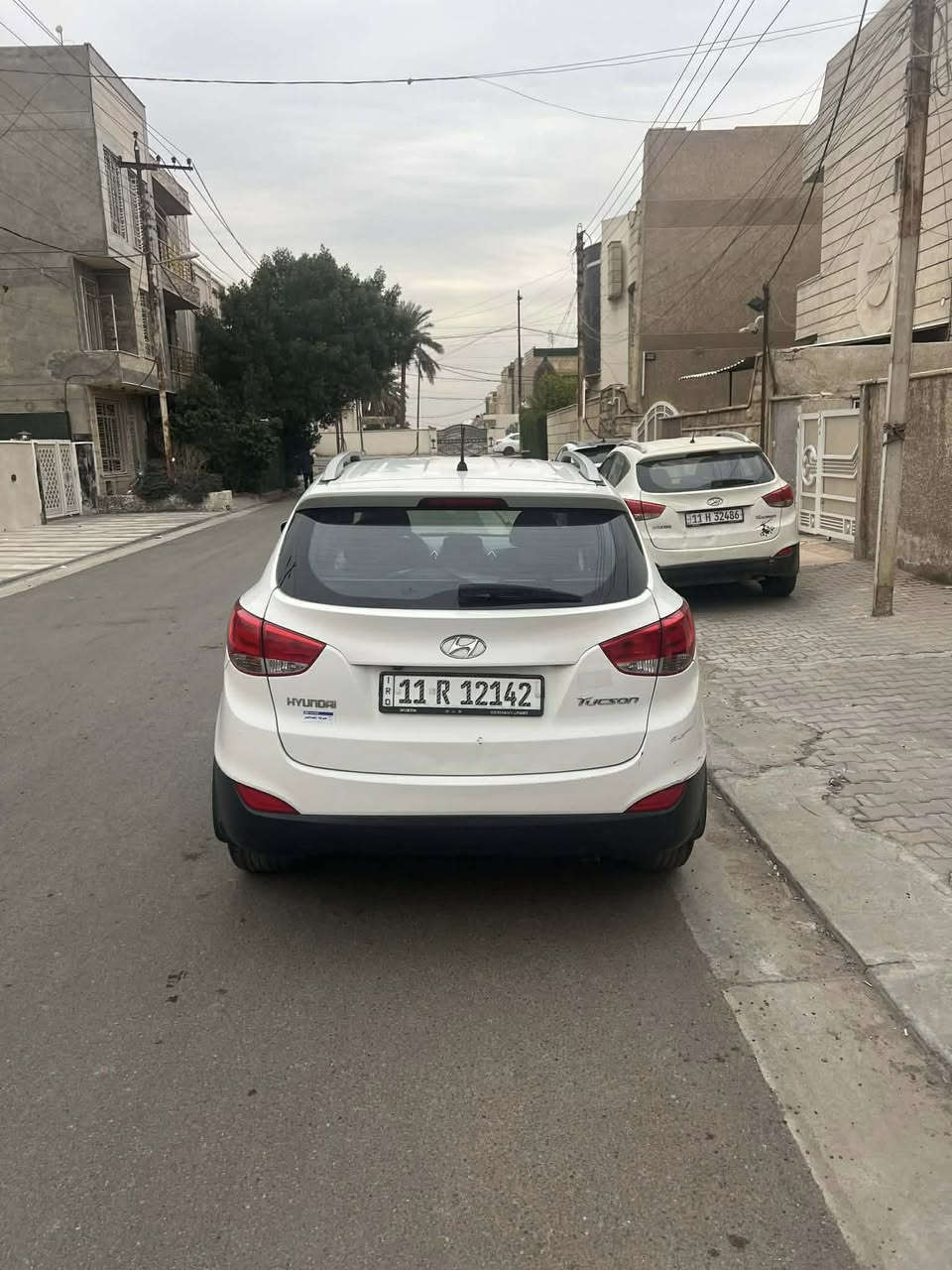 السلام عليكم توكسان خليجي موديل ٢٠١٤ مكفول من الصبغ والحادث ماشية ١٣٨ الف حقيقي مواصفاتهه معروفة گير اوتو جام كهرباء سنتر لوك شاشة كاميرا 
السيارة كاملة مابيهه اي نقص ان شاء الله 
بيهه طخات خفيفة بالهلالات وترجع بارد 
رقم جديد تبريد ثلج
السعر ١٥٠ ورقة وبيهه مجال بسيط
السيارة موجودة الصبح بالجادرية
وبالليل بالعطيفية
للاستفسار الاتصال *********** 
   ابو علي
ممتواجد على النت 
بالتوفيق للجميع
