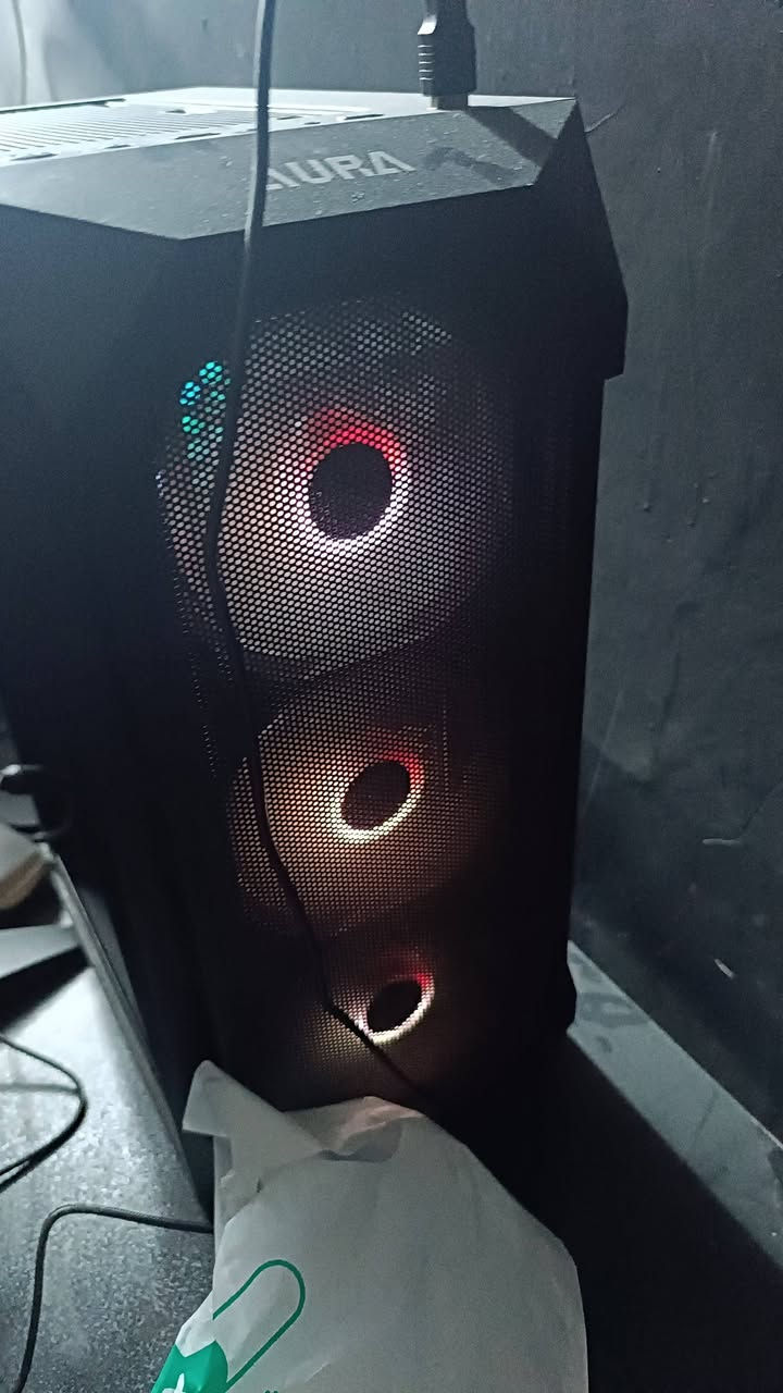 سلام عليكم pc لل بيع بغداد 

مذربورد ازوز prime h 510m wifi
معالج 5i 10400f
كرت الشاشه gtx1660super
Ram 16 ddr 4
بور سبلاي ٥٠٠ واط
مساحات التخزين 
M.2 128
SSD 1t
Hdd1t
شاشه aoc 100هرتز
السعر 650 بيه مجال حك الجيه مكاني شارع فلسطين المهندسين مستعجل على بيعته والله يشهد حاسبه زينه و ما بيه اي مشكله و كرت الشاشه مالته جديد جايبه 
*********** واتساب موجود

