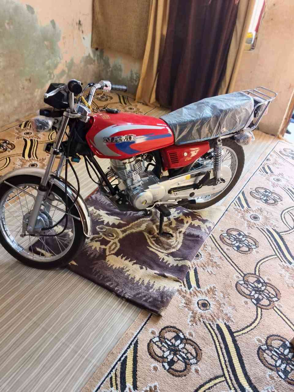 دهسلام عليكم شباب نامه شلامجه باب اول موديل 23بعده ما مفيلسه صارله 25يوم من طالعه اليريده هاذ رقمي ***********
