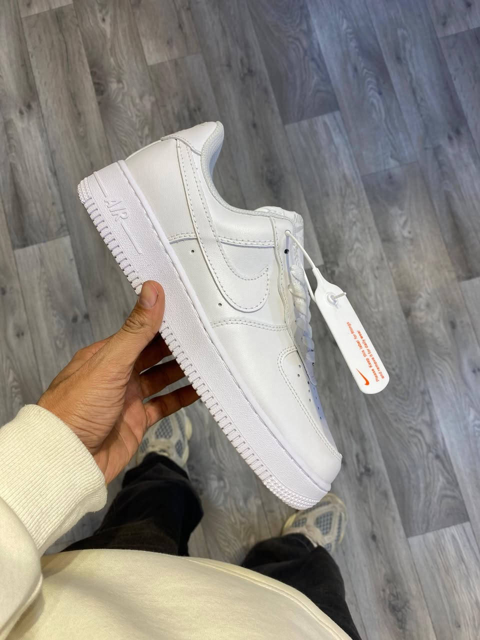 تخفيضات قطع اخير كل قطعة وسعره
يوجد خدمة توصيل لجميع المحافظات العراق 3الف فقط 
***********
***********
