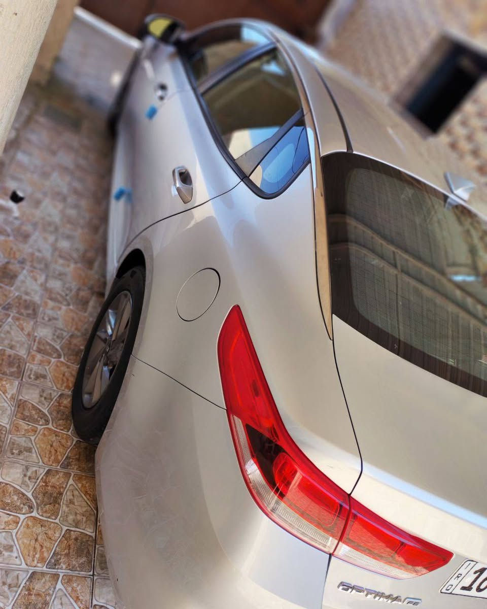 السلام عليكم
للبيع كيا اوبتيما موديل 2018 Fe وارد أمريكي حادثها بسيط صور الحادث مرفقه بالمنشور فقط البنيد بدون دواخل ولا ايرباك شرط السونار لبيل واحد محرك 2400 كير ومحرك مكفولات حداديه على وضع الشركه تبريد ثلج تدفئه شغاله موصفات تحكم ستيرن كامره دواره رادارات جانبيه بيها هواي مواصفات رقم انكليزي بسمنه تحويل مباشر السياره جديده وجاهزه استخدام شخصي
سعرها وباقي التفاصيل خابرني وتدلل
***********
***********
