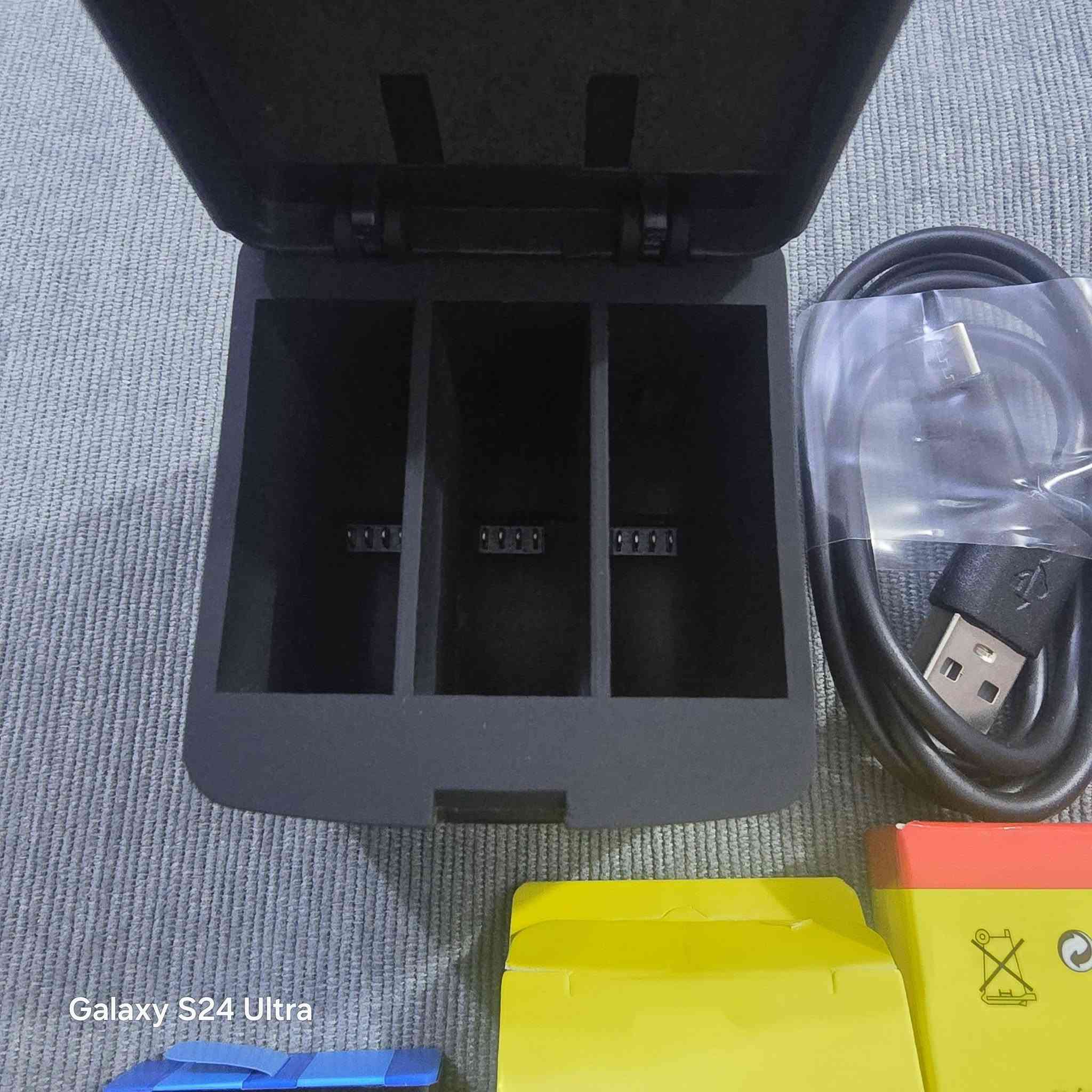 بطاريات كو برو هيرو عدد 3 مع شاحن 
20


**إذا كنت صاحب هذا الإعلان وتريد حذفه لأي سبب، رجاءا أرسل رسالة إلى الدعم الفني**