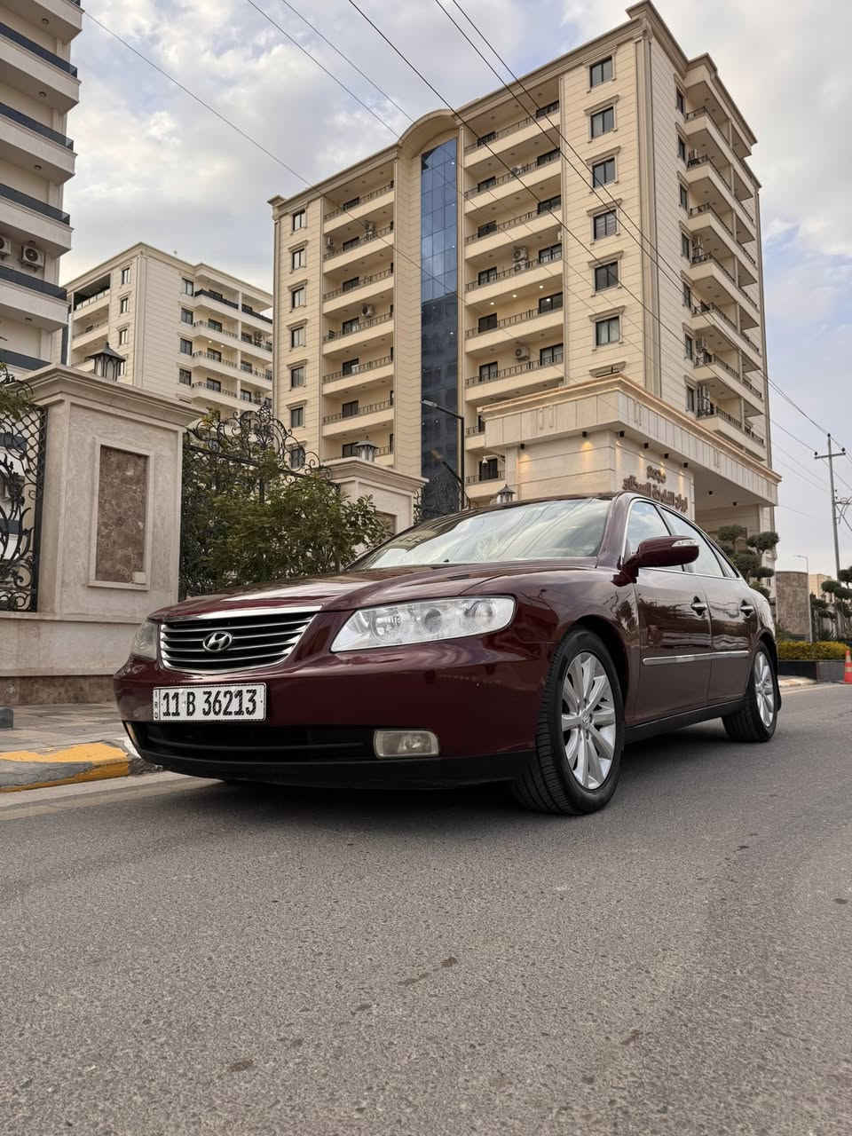 سلام عليكم
هيونداي أزيرا ٢٠٠٩السياره نظيفه جدأ كتلوكات الشركة بيها صبغتها حزام فرن درجة أولى بسبب شخوط وجراد بيها طخه بسيطه الجاملغ الأمامي الأيمن كولشي موضح بالفيديو افتحه واسمع تفاصيلها كامل 
سياره صافيه وخير من الله صدر امامي خلفي رقم بغداد انكليزي 
حجم المكينه 6 سلندر داخل جلد+تحكمات كهربائيةكروز سرعة
٥ويل كب بلادي تخم تاير جديد + صدر جديد
مري جانبيه قلابه عند الرجوع اشاره مري جانبيه بردة خلفيه سماعات انفنتي دمام خلفي بلادي تبريد قطعتين كير اوتو تحكم ستيرن جهتين مثبت سرعة cruise control سستم نيكل بلاد دوسات نيكل Azera بلاد بلوتوث + 3 مخارج USB نطام مانع انزلاق Abs
اخوان السياره جديده وما بيها اي نقص 
مكانها الفلوجة 
السعر 97
***********
***********
