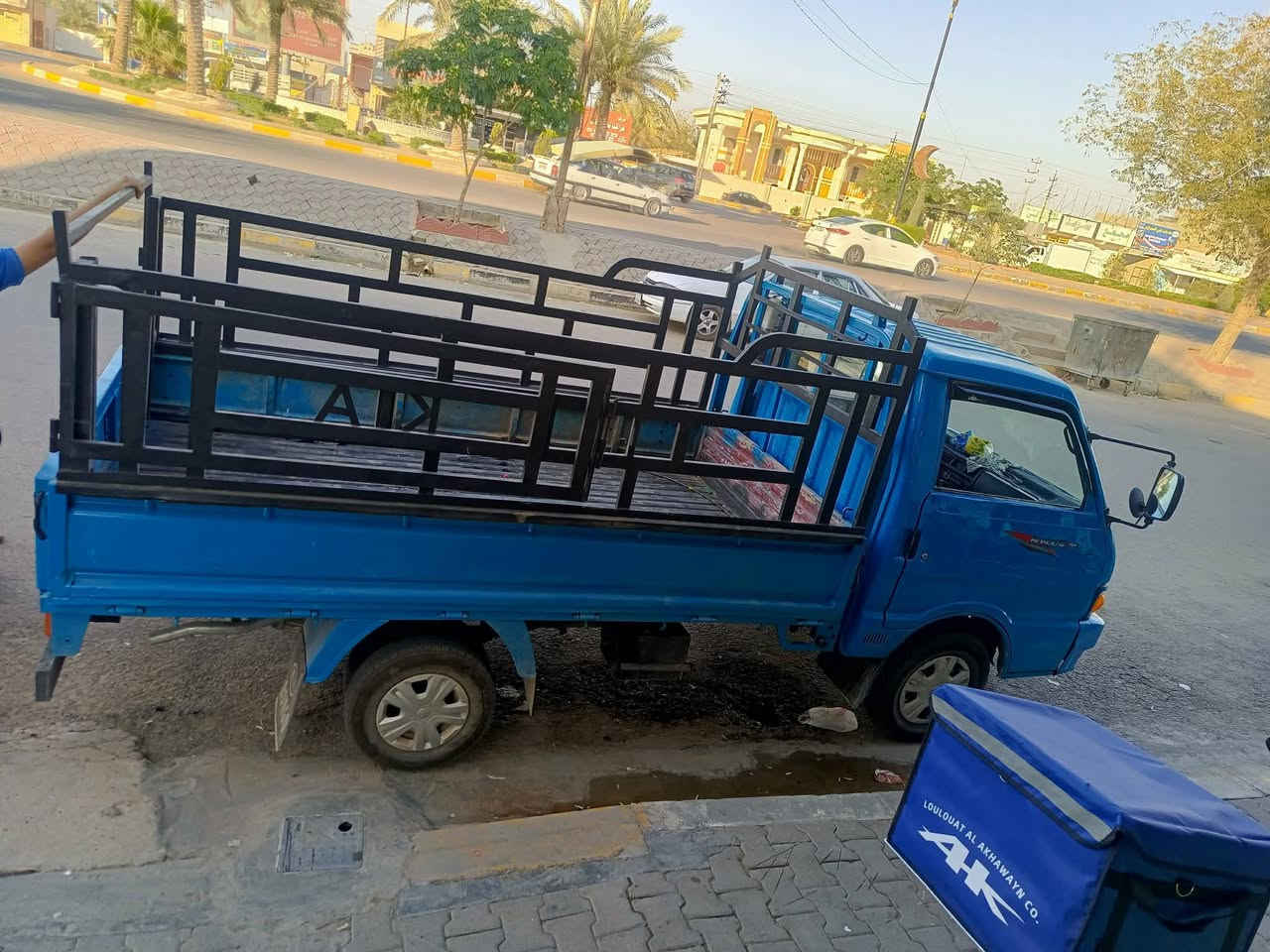 كيا حمل للبيع سنوية وهزة جديدة محرك كير مضبوط فقط الأكسل بي صوت خفيف مكفولة من الكص والدك رقم شاصي بلاد وبليته فطر زغير مصلح قديم الموديل 1996 المكان فلوجة السعر 48 مجالها قليل للتواصل *********** ..ملاحظة مهمة شرط التحويل مهم جدآ رجاءآ الشراي فقط يتصل الله يبارك للجميع
