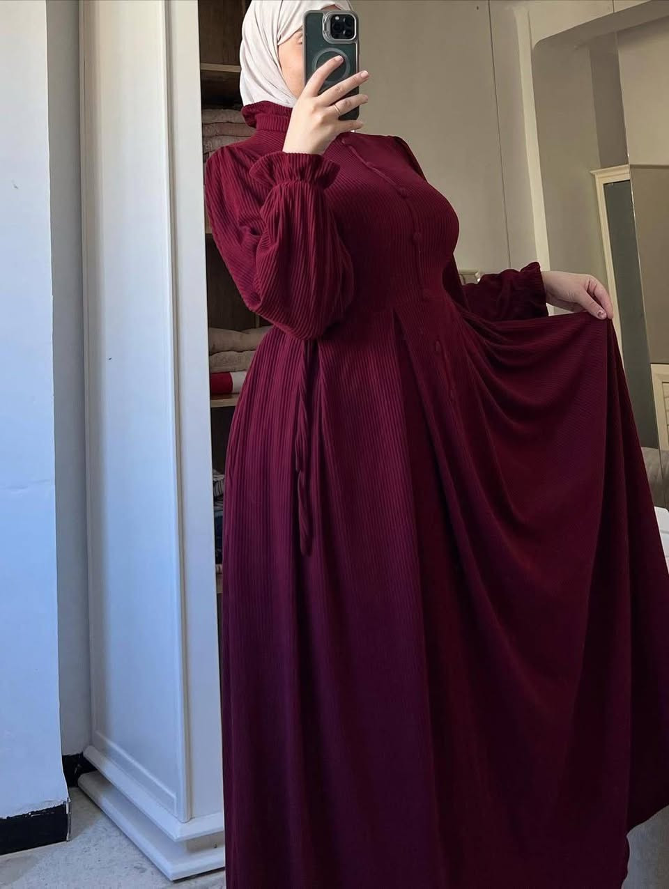 كما عودناكم بأرقى ماهو جديد 

الموديل ألأرقى والأجمل قنبلة الموسم 🔥🔥
#جملة_ومفرد 
فستان  نسائي
قياسات من 38 الى 52 
نوع الخامه شانيل مقلم صوف شتائي  🇹🇷🇹🇷🇹🇷
🚕 يوجد خدمة توصيل لجميع محافظات العراق
#لتثبيت #الحجز #راسلنا #عل #واتساب ***********
