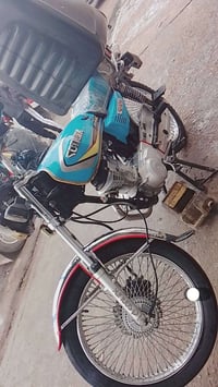 دراجه البيع 23محرك شرط فيلس ما مفيلس دراجه مكينه فول شراي اتصل 0770030...