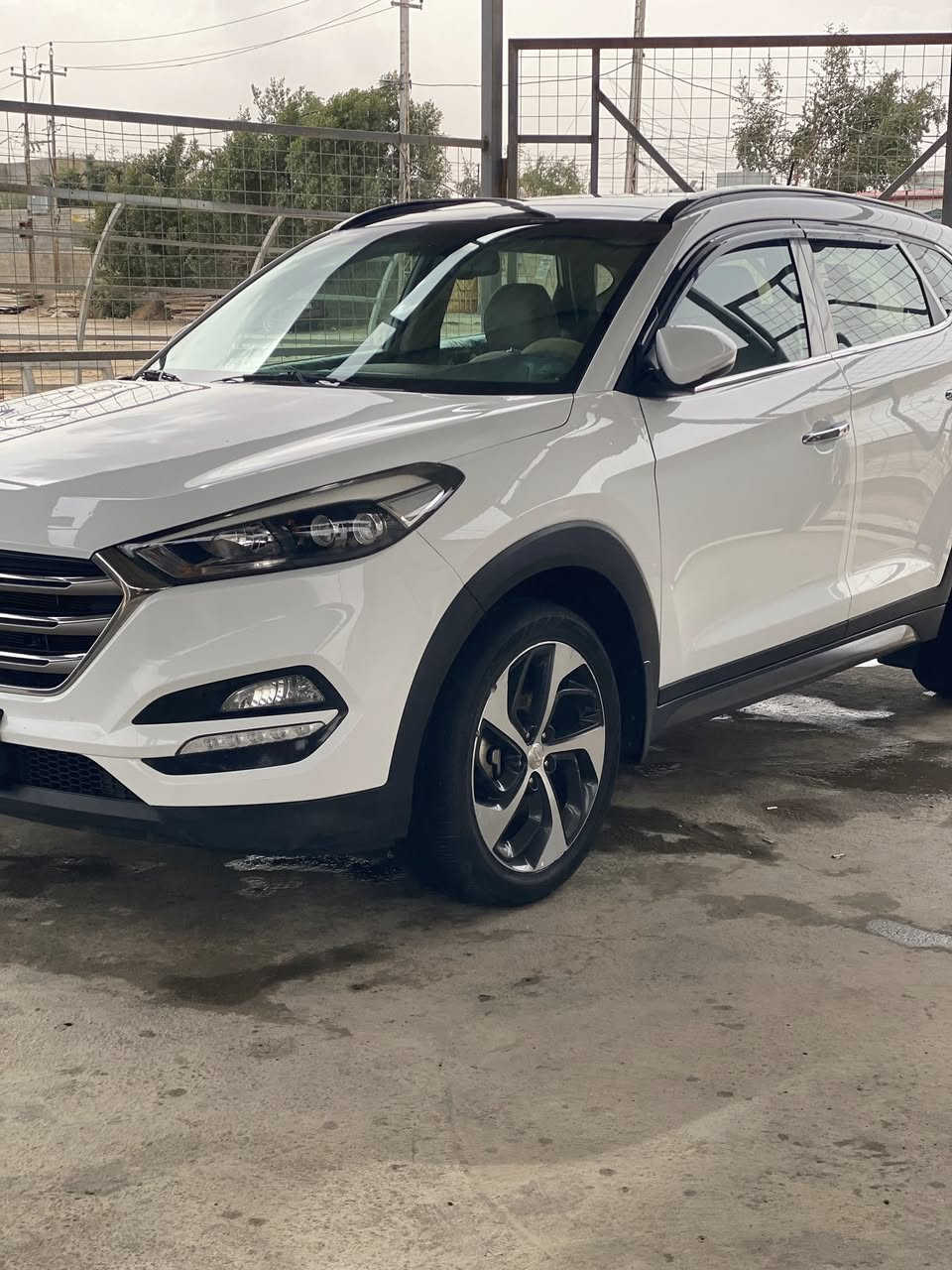 السلام عليكم
اخواني 

توسان خلجيه شركة الكاصد

محرك 2000 دوش 

الرقم بغداد تحويل مباشر 

الموصفات 

أنرت ترحيب عنده الاقتراب 

دخول ذكي بصمه +تشغيل بصمه 

أشاره بل مراي المري شفط 

كراسي كهرباء 

كراسي جلد 

داخل لونين المرغوب

بنرامه 

تبريد قطعتين 

حساس امامي وخلفي 

بيد لد وزنون

وبل دعاميه لد 

بك ليت لد 

خمسه ويلكب حجم 18 

السياره ثلاجه بل جكمجه

فول للخير واحد ع واحد 

السياره 

مكفوله سونار مرفق تريها بشرط زيرو

السعر 

(183) وبيها مجال 

الموديل (2017)

عنواني 

الأنبار الرمادي 

***********

‭0773 378 1061‬
