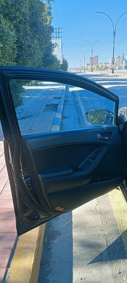 كـيـا ســيراتو موديل ( 2017 ) فول مواصفات بإسمي و السنوية ماساقطة  بيها صبغ جوة البگ لايت فقط ..

سعرها 147 

إدامة كاملة 

١. تخم إطارات 
٢. بطارية أمارون
٣. إدامة لمنظومة الهواء
٤. إدامة لمنظومة البنزين
٥. إدامة لبدن السيارة ( بولش و نانو ) من ماركة سوناكس عند فرع ( داستي ) بالنجف

النجف حي العدالة
***********
