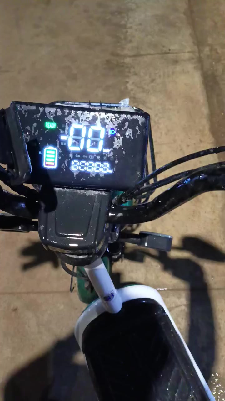 بايزكل شحن
كلش مرتب
4 باتري
لايت زنون عالي ناصي
بصمه تشغيل سرعه 99 حقيقي 65 كلش سريع
اشاير شغاله 
هورن بريكات حساسات كله شغال يمشيك 50 كيلو مال شغل روحه وجيه سله اماميه
ماطور جاهز
السعر 275 وبي مجال قليل


**إذا كنت صاحب هذا الإعلان وتريد حذفه لأي سبب، رجاءا أرسل رسالة إلى الدعم الفني**