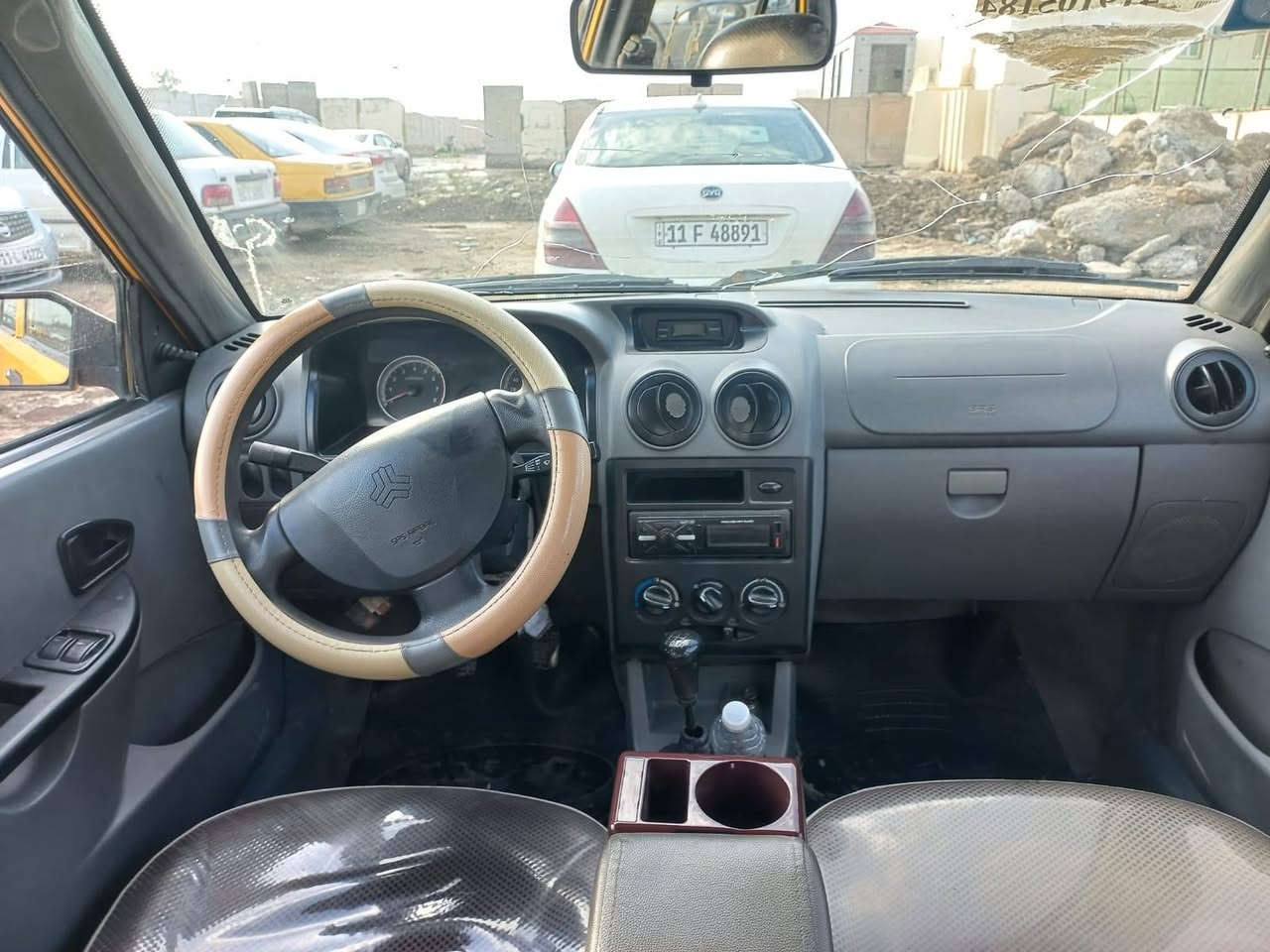 السلام عليكم شباب عندي سايبه البيع مديل 18 السيارة كفاله عامه عده جاملغ الخلفي بي بارد والبافي مكفول شاصي كير مكينه خير من الله عنوان بغداد الثعالبه السعر 50 وبيها مجال الهاتف ***********
