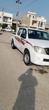 بيك اب • ٢٠١٠ • بدون صبغ